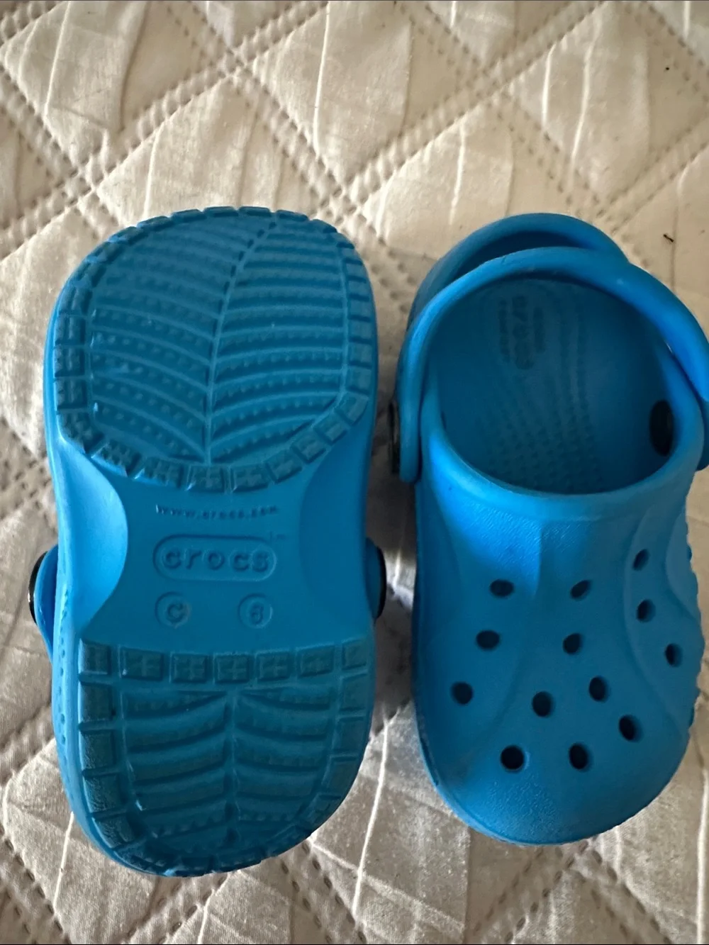 CROCS Kids Classic Clog in Bright Blue